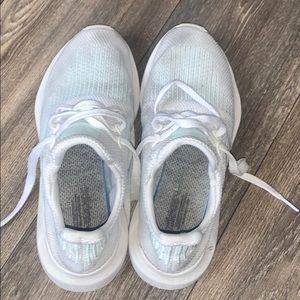 Adidas swift run women’s athletic shoes